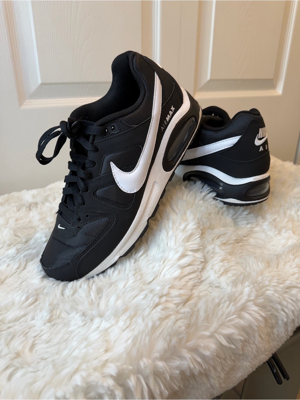 Nike Air Max Command Black White Retro Running Sneakers Womens 10
